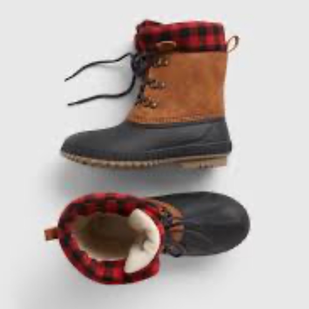 GAP Youth Plaid Duck Boots